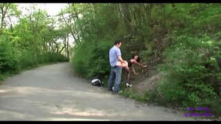 Esiteks nad üksteist puudutada baaris ja siis nad läksid kurat, avalikes aedades